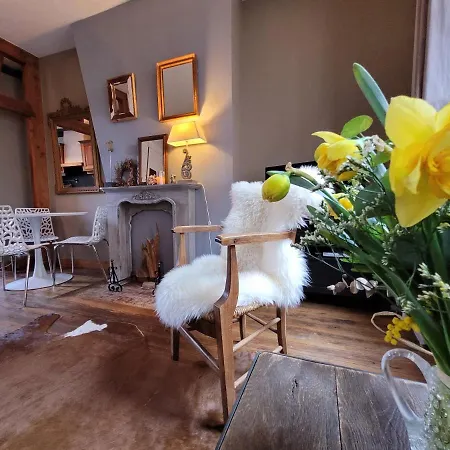 Le Valentin - Parking Prive - Coeur Historique Apartment *