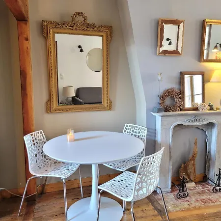 דירה Parking Prive -le Valentin -coeur Historique -la Clef De *